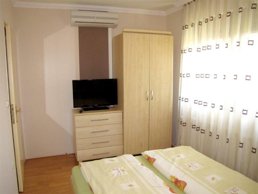 ハイデゥソボスロー Szegfu Apartmanヴィラ エクステリア 写真