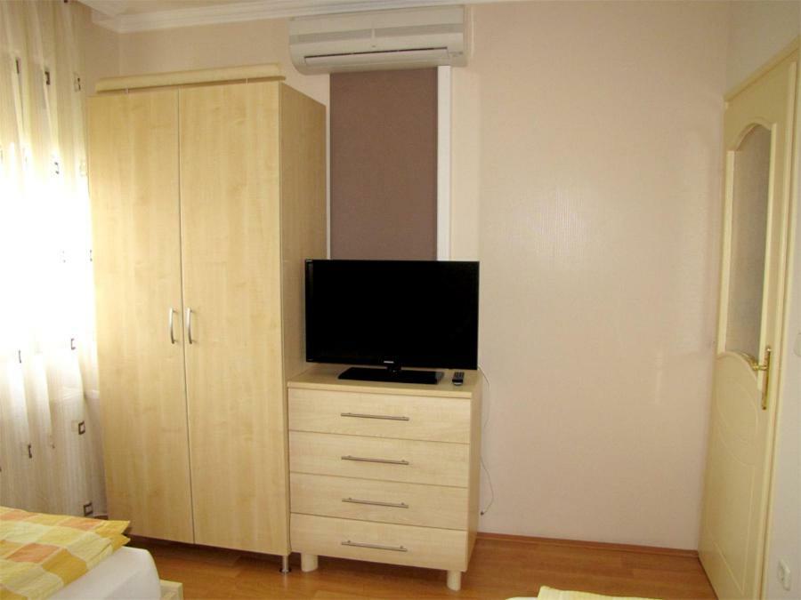 ハイデゥソボスロー Szegfu Apartmanヴィラ エクステリア 写真