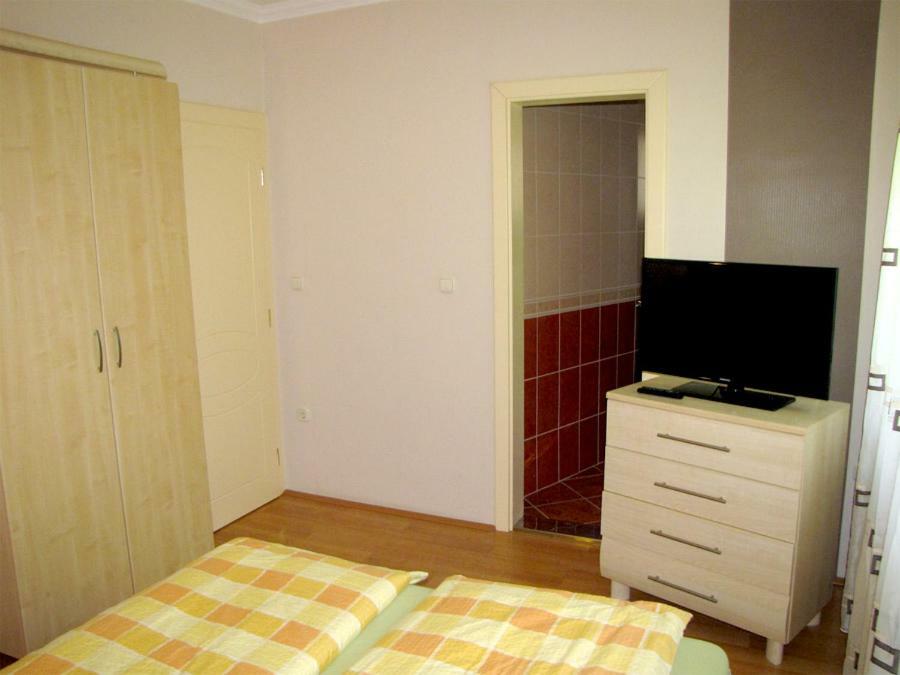 ハイデゥソボスロー Szegfu Apartmanヴィラ エクステリア 写真