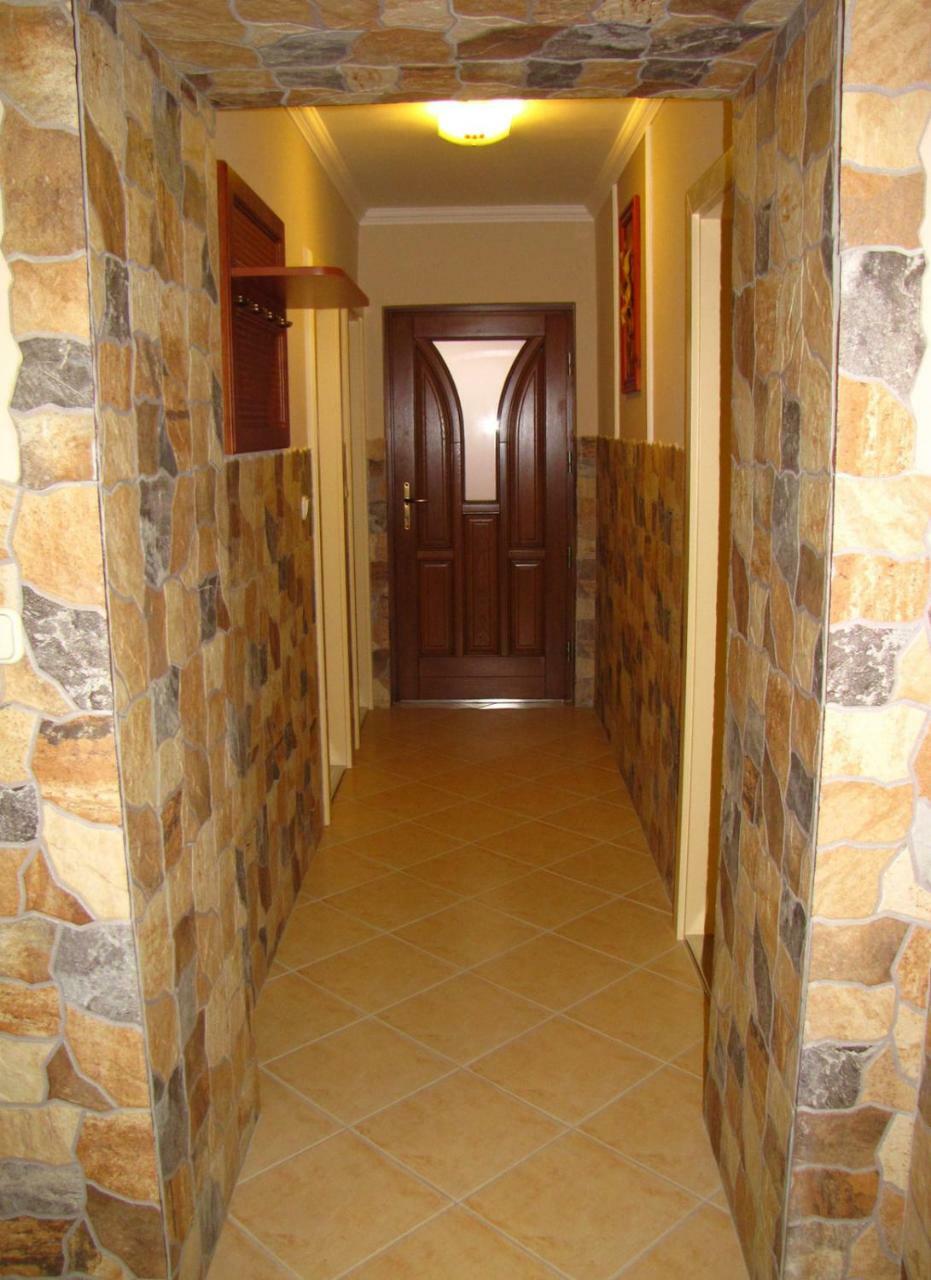 ハイデゥソボスロー Szegfu Apartmanヴィラ エクステリア 写真