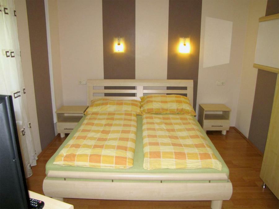 ハイデゥソボスロー Szegfu Apartmanヴィラ エクステリア 写真