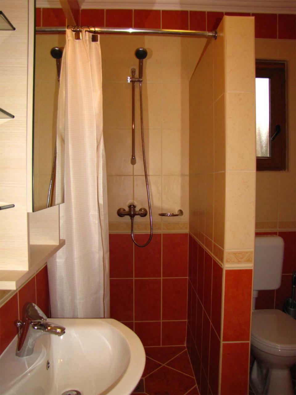 ハイデゥソボスロー Szegfu Apartmanヴィラ エクステリア 写真